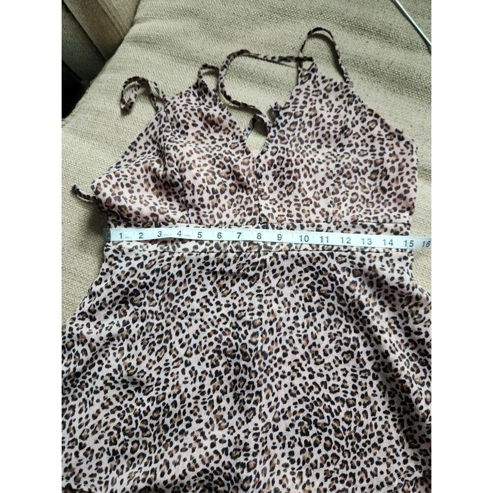 Le Lis Double Strap chiffon peplum Romper light pink cheetah print size L - Picture 7 of 8